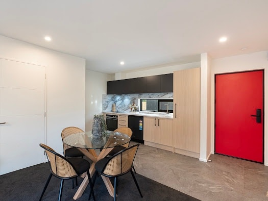 Commercial dining and kitchen fit-out